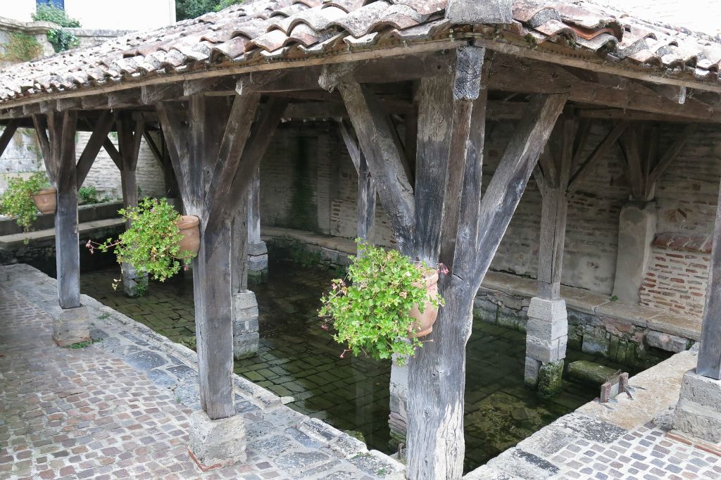 Lavoir au Mas d'Agenais